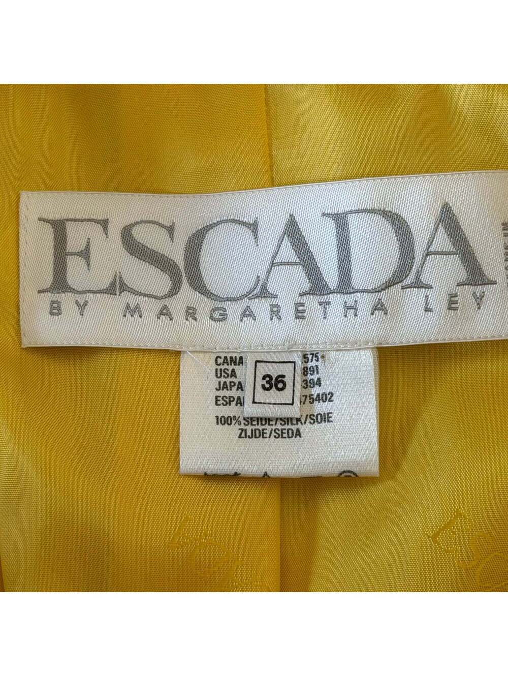 Escada - Picture 8 of 9